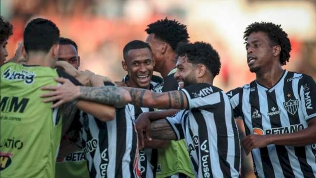 Atlético-MG vence e assume a liderança Campeonato Mineiro