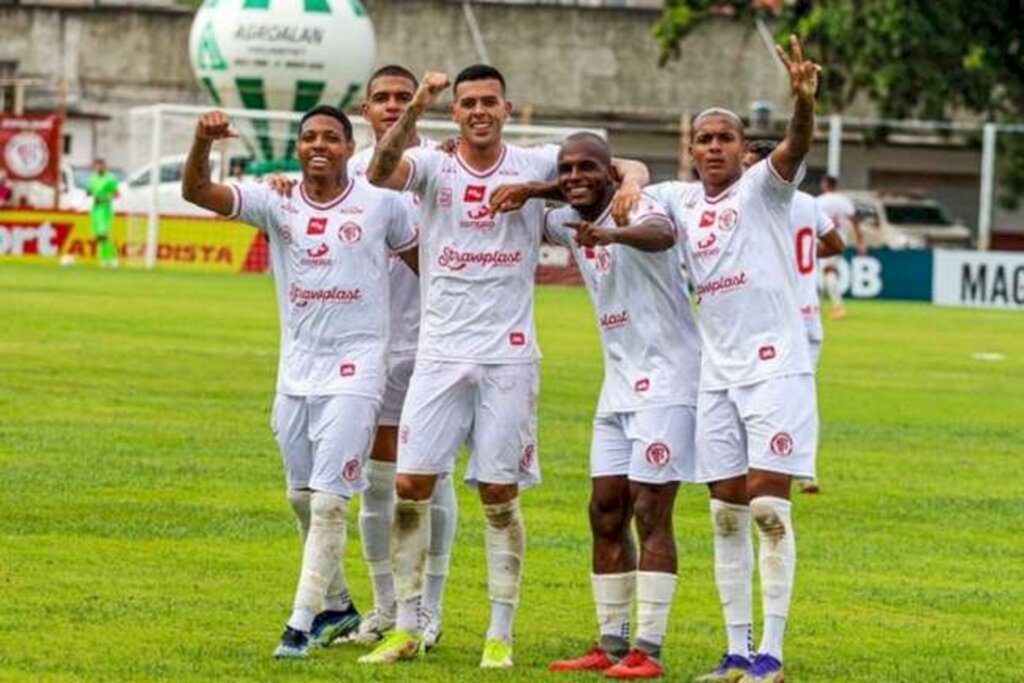 Hercílio Luz goleia o Figueirense pelo Campeonato Catarinense