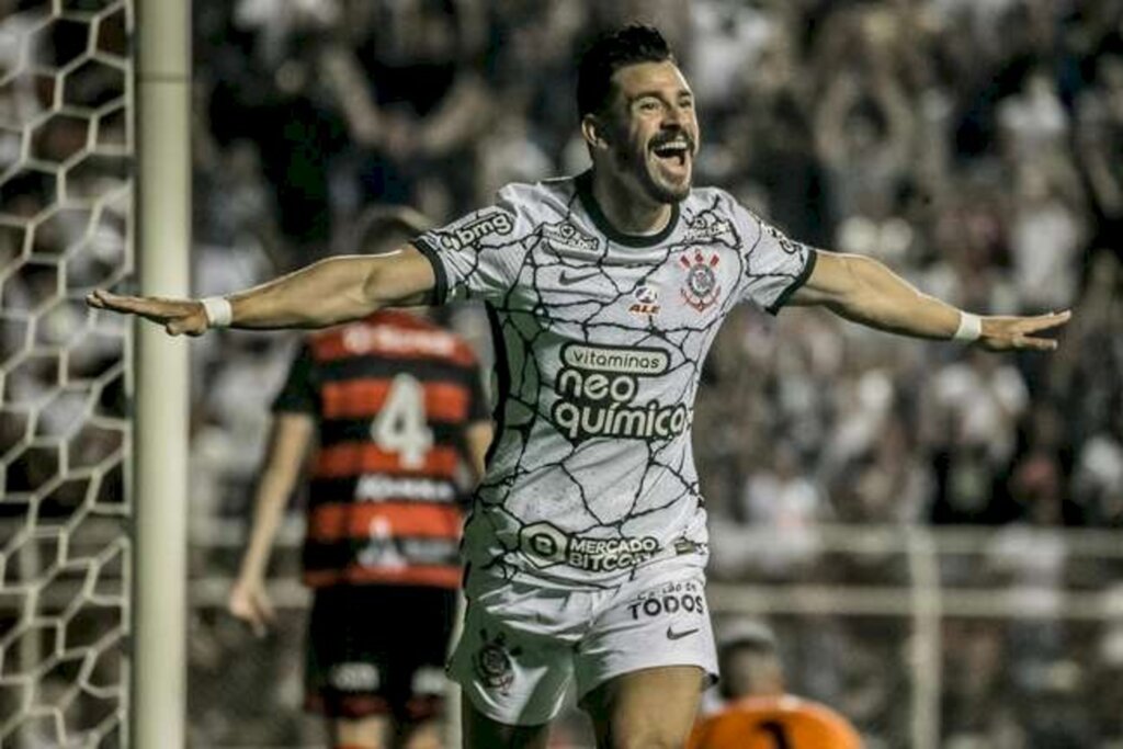 Corinthians vence Ituano de virada por 3 a 2