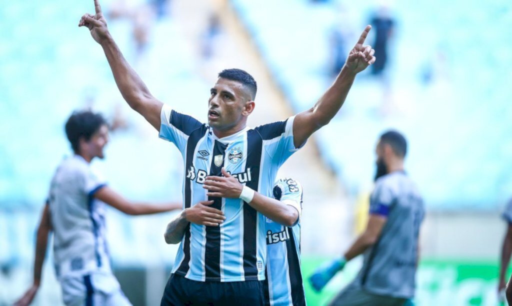 Grêmio supera São José por 2 a 1 no Gaúcho