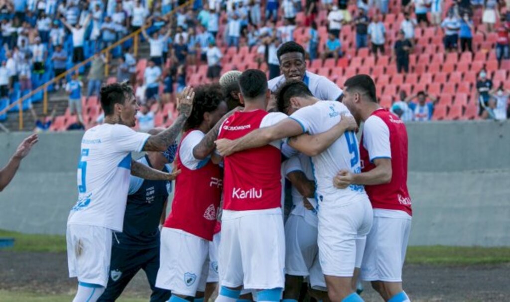 Londrina bate Vasco