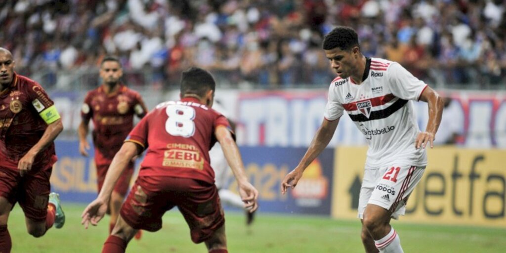 Bahia derrota São Paulo pelo Brasileirão