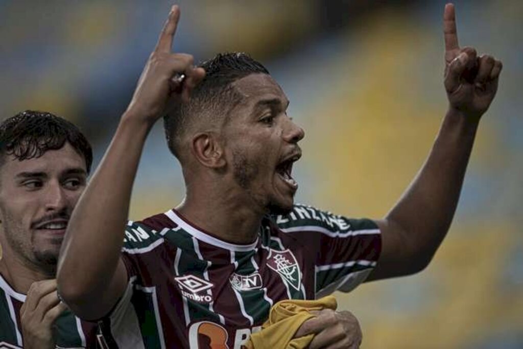 Fluminense vence o Sport