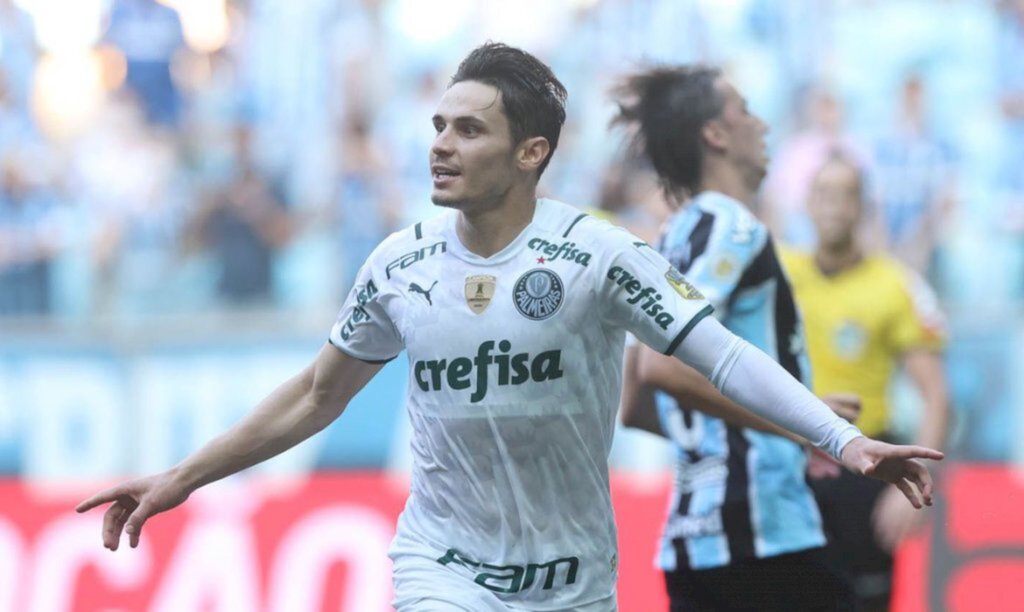 Palmeiras assume vice-liderança após derrotar o Grêmio