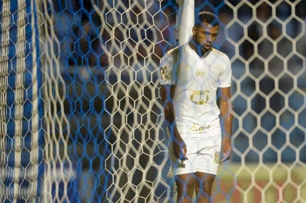 Avaí vence o Cruzeiro