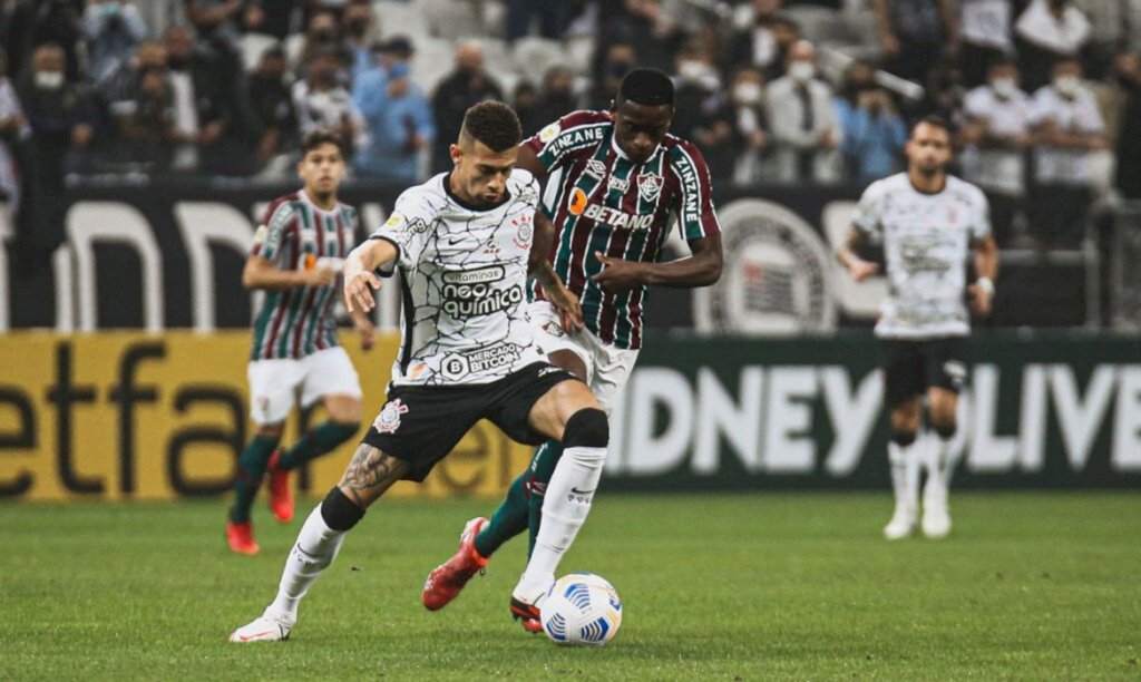 Corinthians derrota Fluminense por 1 a 0