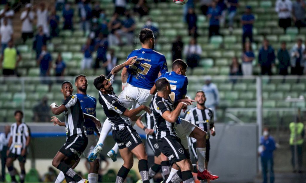 Botafogo e Cruzeiro empatam