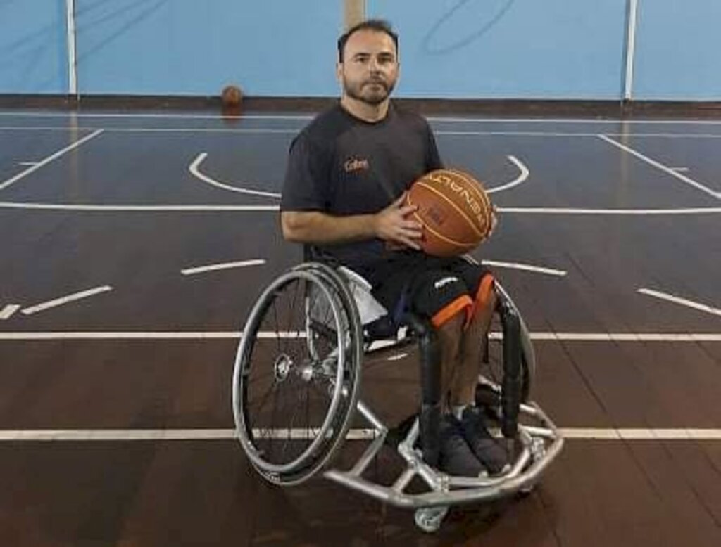 Equipe de basquete em cadeira de rodas de Joinville abre rodada do Estadual neste sábado