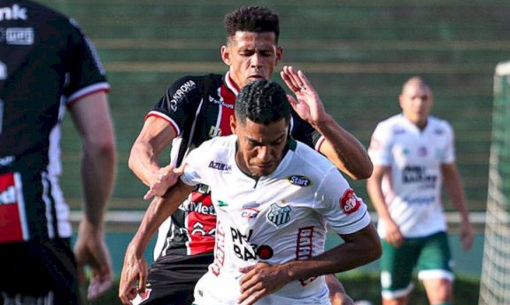 Uberlândia-MG derruba invencibilidade do Joinville-SC na Série D