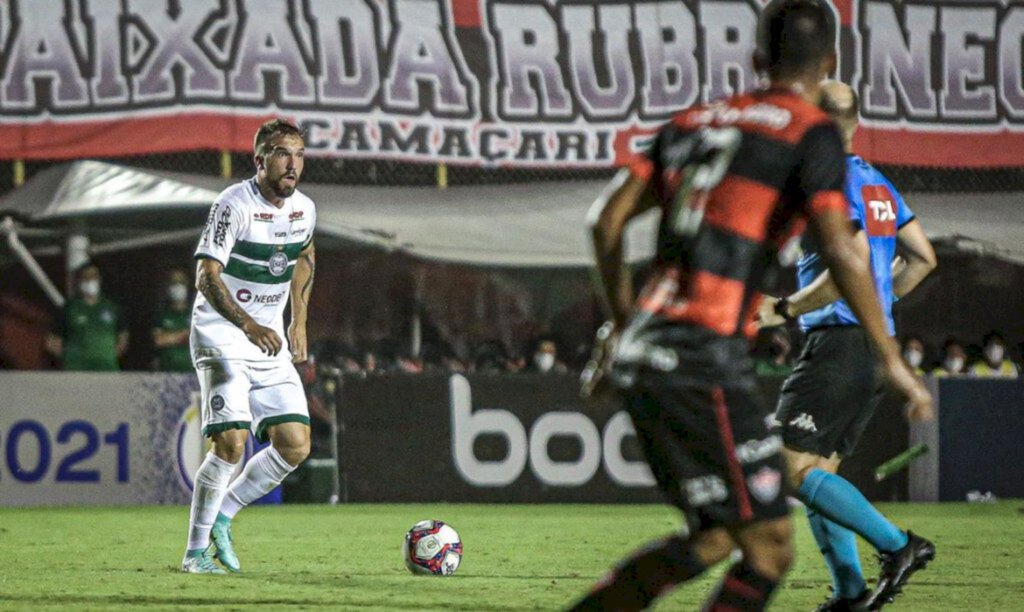 Líder Coritiba fica no 0 a 0 com o Vitória na Série B