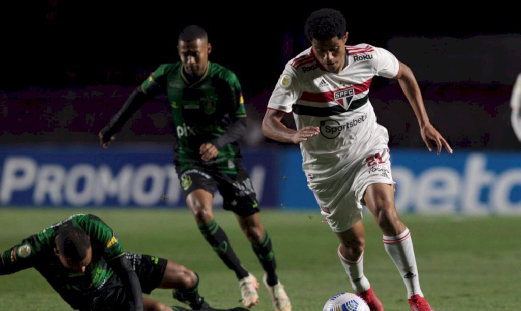 São Paulo e América-MG empatam em 0 a 0 pelo Brasileiro