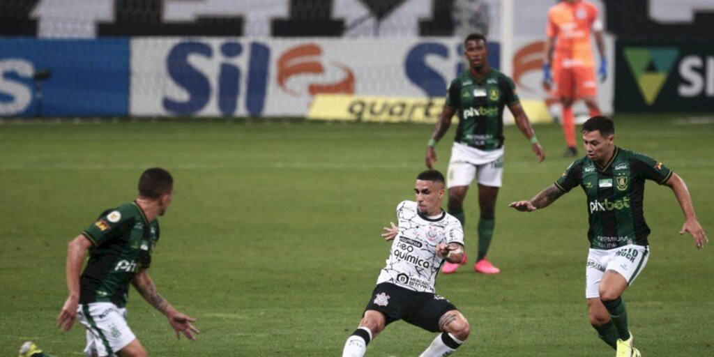 Corinthians e América-MG empatam na Neo Química Arena