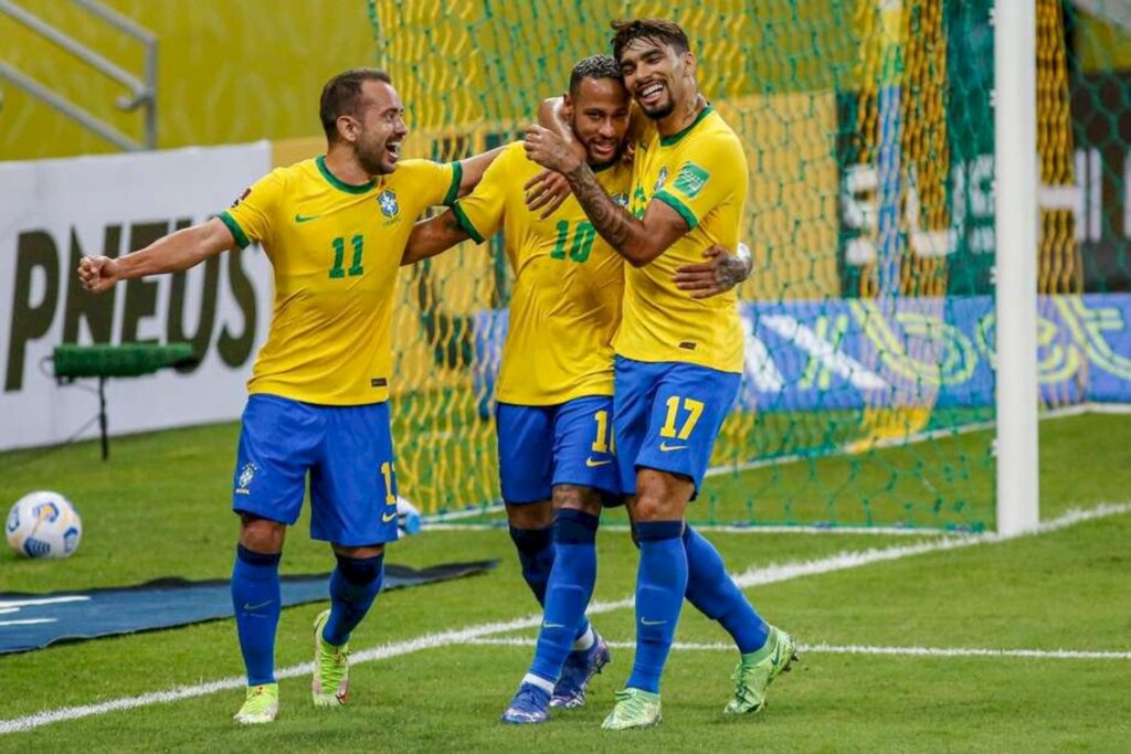 Brasil derrota o Peru e segue 100% nas Eliminatórias da Copa