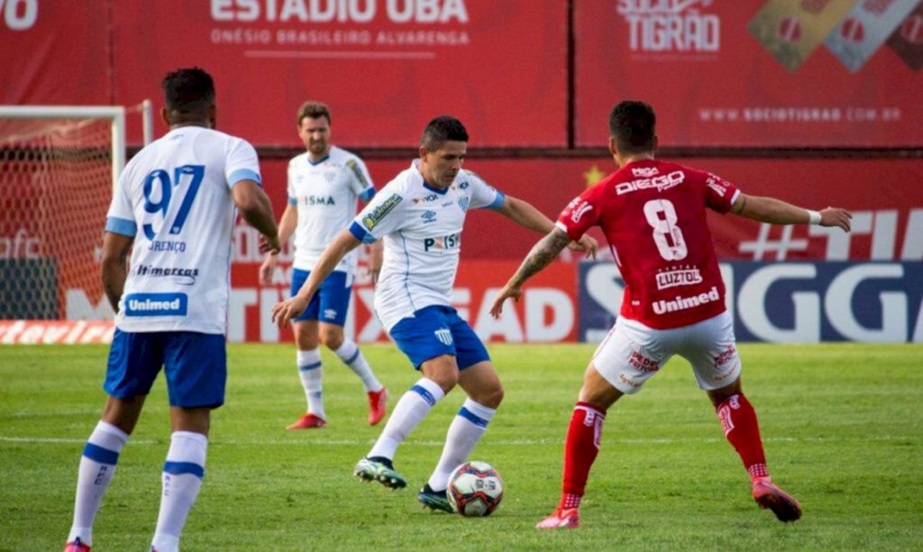 Vila Nova vence Avaí e deixa Z4 da Série B