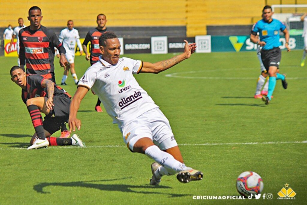 Criciúma vence o Oeste e assume a vice-liderança do Grupo B