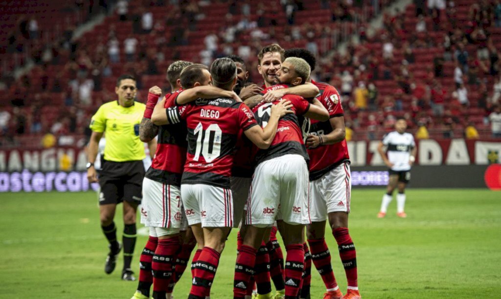 Flamengo goleia o Olimpia e avança à semi da Libertadores