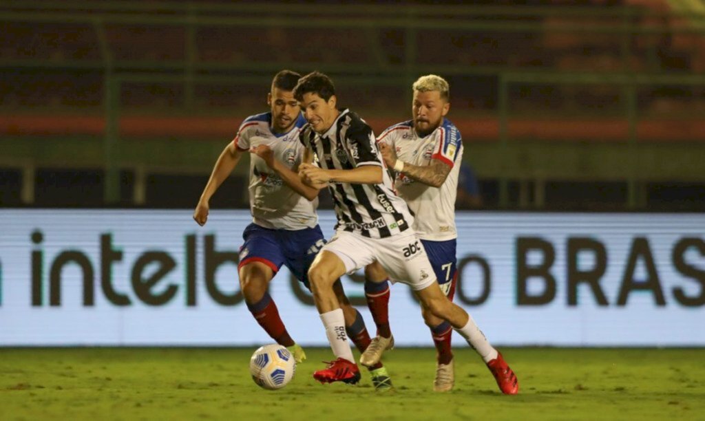 Atlético-MG perde, mas elimina Bahia e permanece na Copa do Brasil