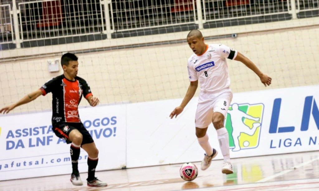 LNF: Joinville-SC e Carlos Barbosa-RS empatam em duelo de viradas