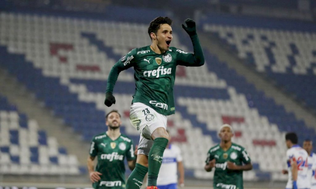 Palmeiras supera Universidad Católica