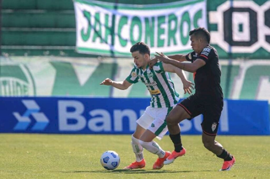 Atlético-GO cede empate ao Juventude