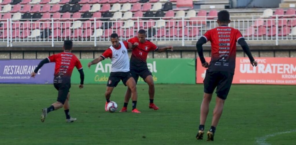 Buscando sua primeira vitória, Joinville recebe o Aimoré na Arena