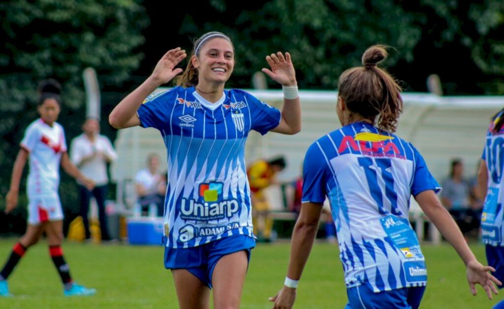 Futebol feminino: Em Caçador Avaí Kindermann vence o Santos