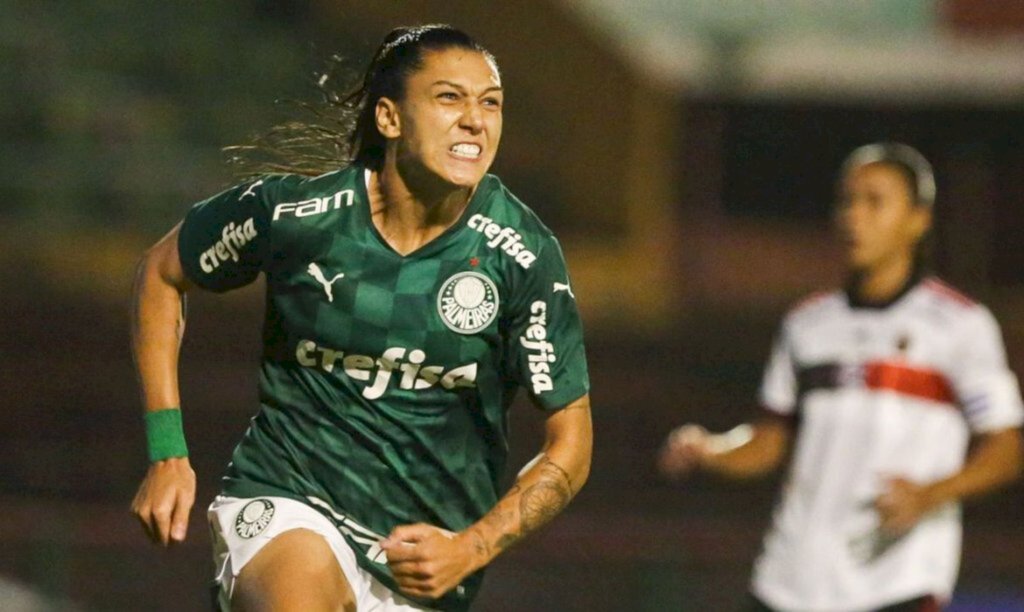 Brasileiro Feminino: Palmeiras bate Flamengo em noite de Bia Zaneratto