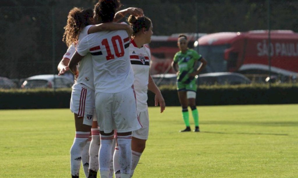 São Paulo sobe para 3º no Brasileiro Feminino e afunda Minas-DF no Z4