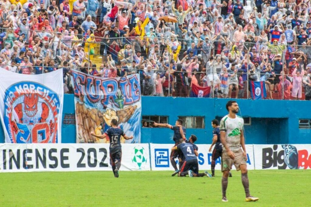 Bruno Golembiewski/Marcílio Dias - Marcílio Dias não perde para a Chape há três jogos