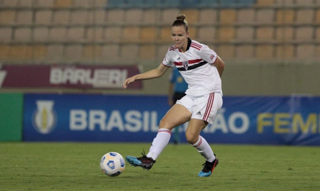 Feminino: São Paulo vence Botafogo e embola briga na ponta