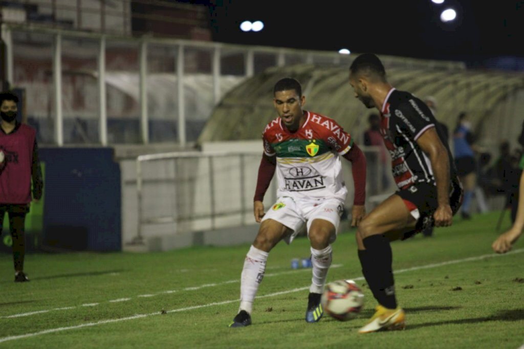 Brusque vence o Joinville e avança às semifinais do Campeonato Catarinense