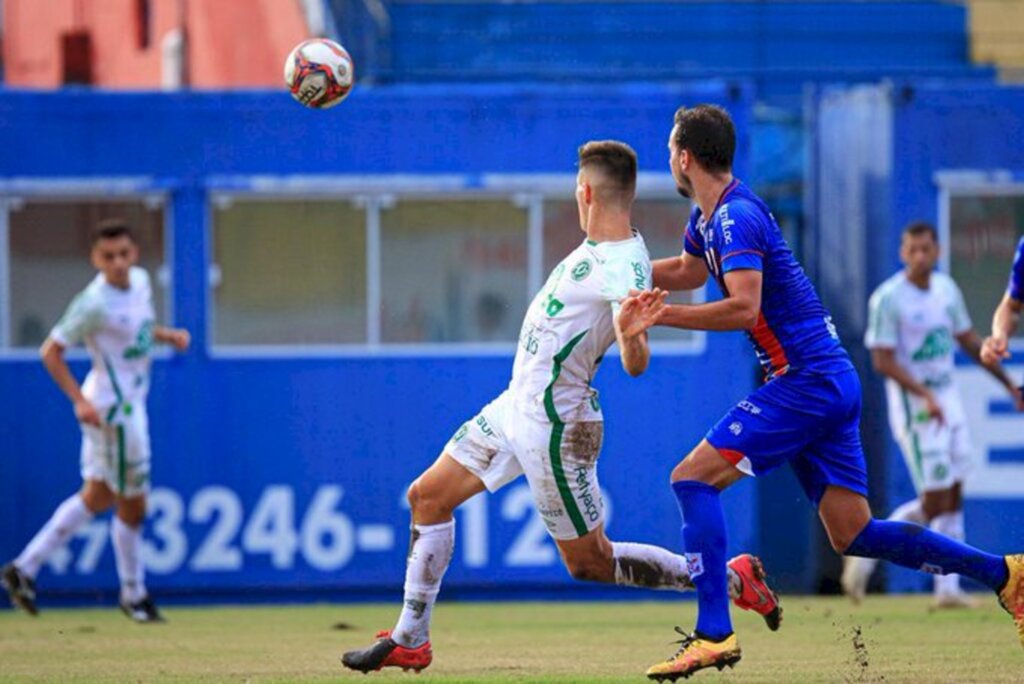 Marcílio Dias empata com a Chapecoense e garante vaga nas quartas