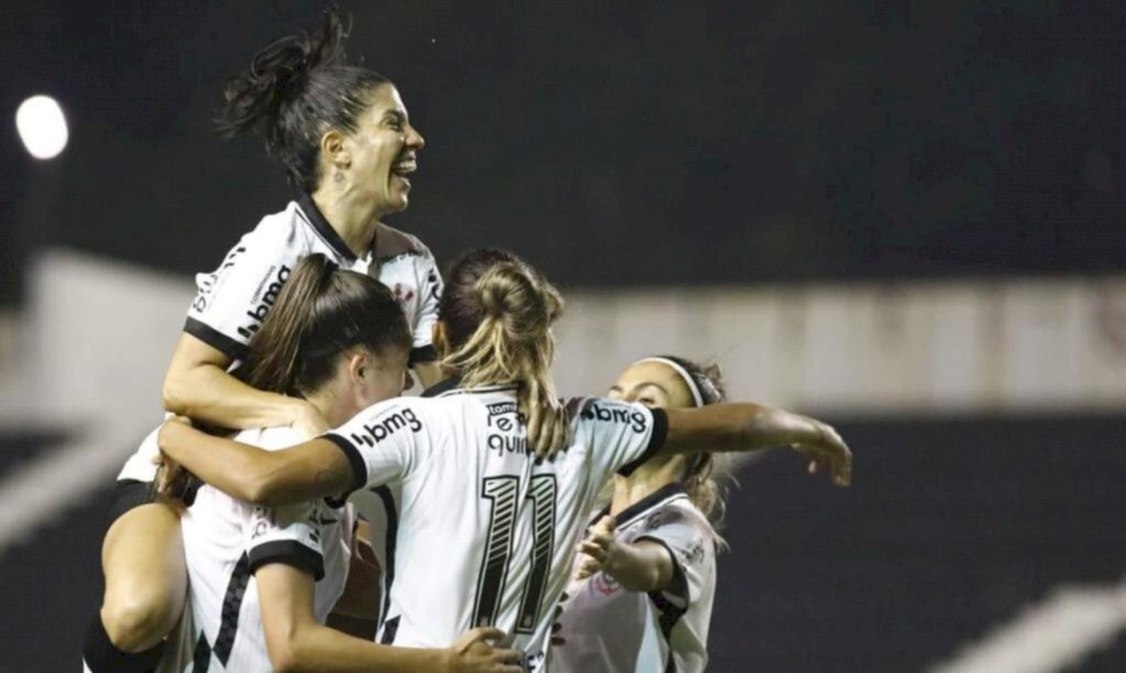 Corinthians estreia com vitória no Brasileiro Feminino