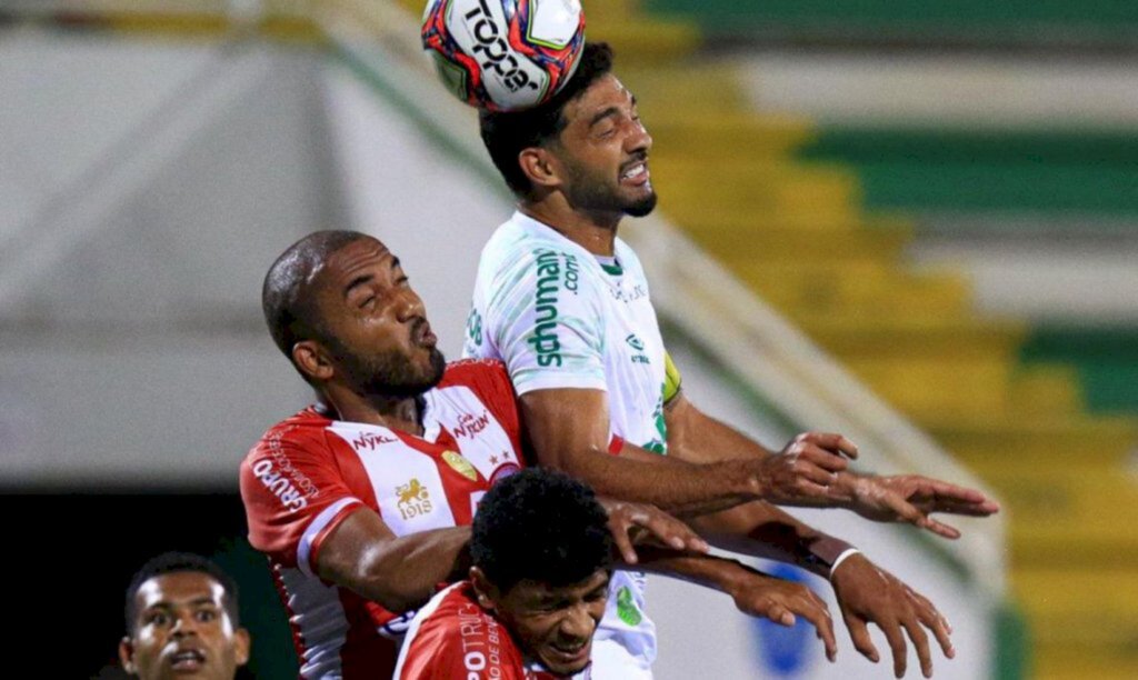 Chapecoense perde invencibilidade no Catarinense para Hercílio Luz