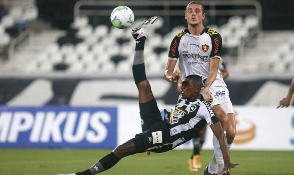 Botafogo perde e cai no Brasileiro