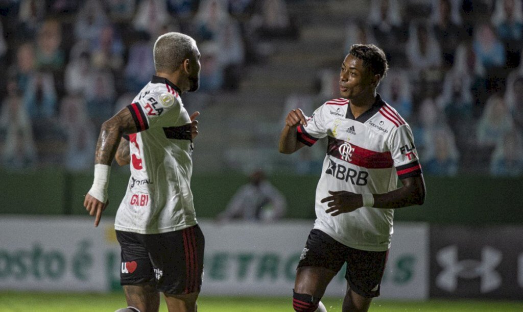 Após duas derrotas e um empate, Flamengo vence Goiás