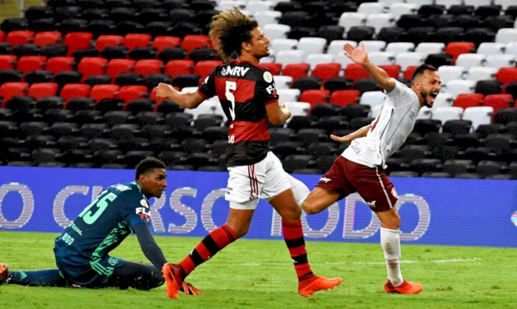 Fluminense vence Flamengo no Maracanã