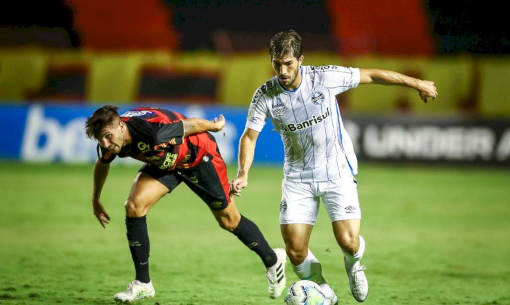 Grêmio empata com Sport