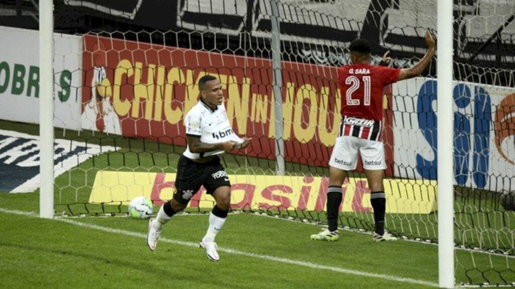 Marcos Ribolli - Otero marca para o Corinthians