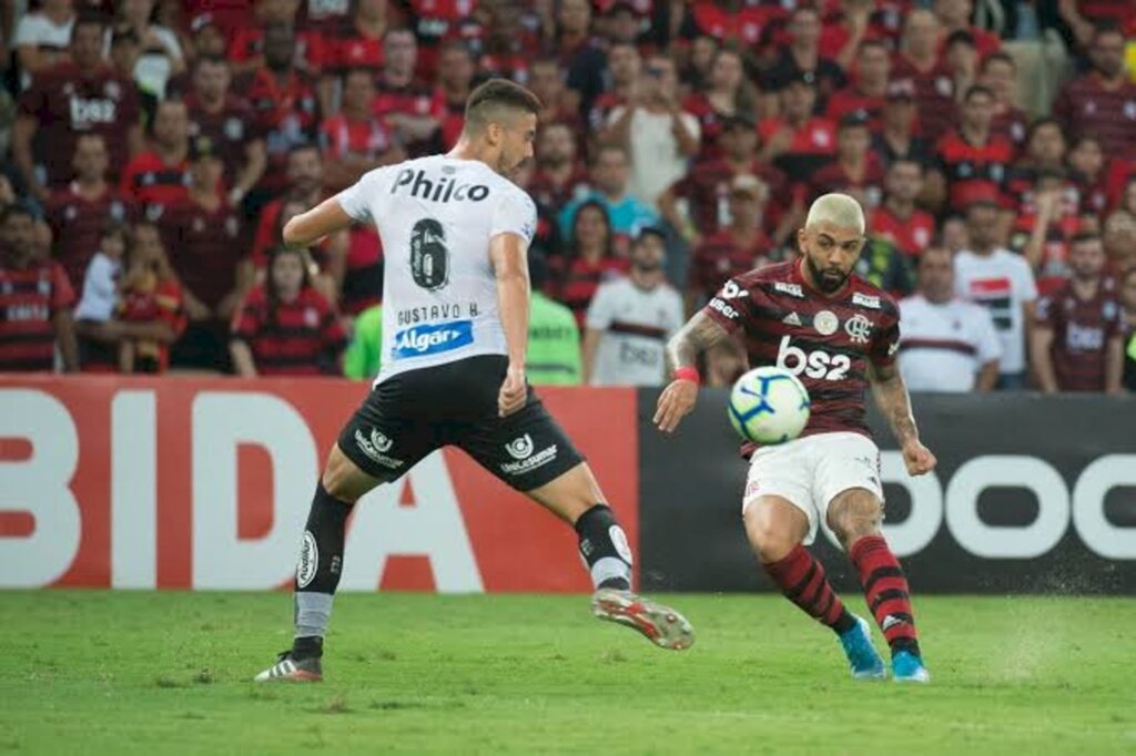 Flamengo vence  Santos