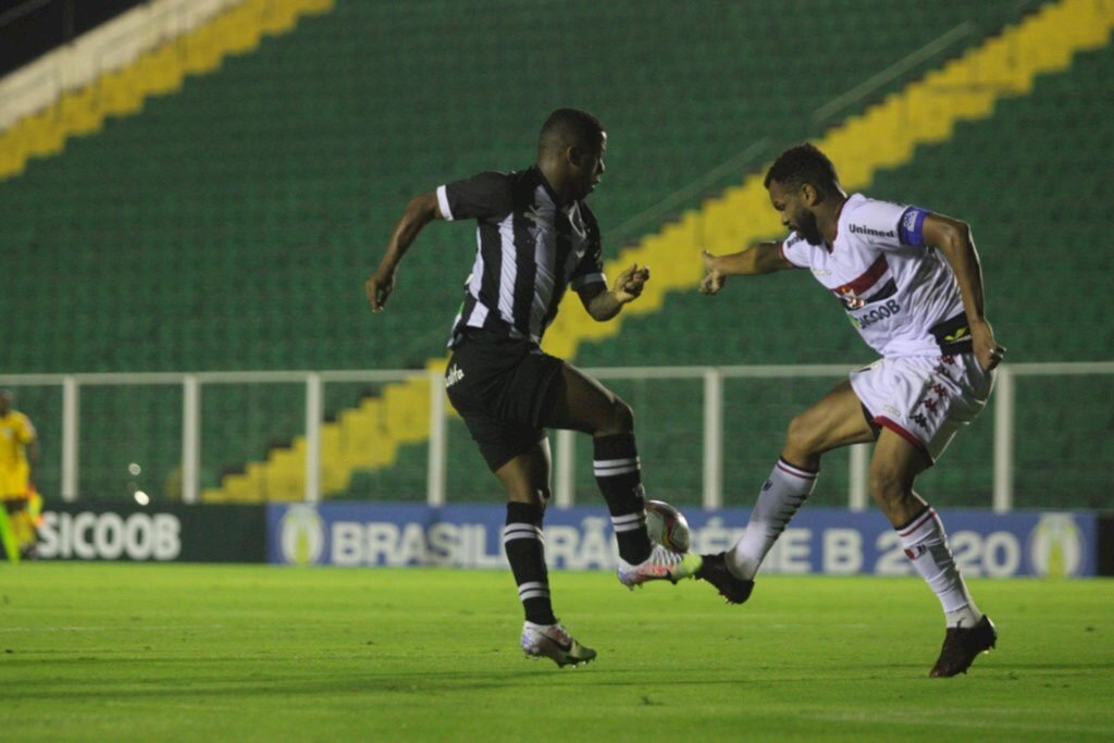 Figueirense empata com o Botafogo-SP no Scarpelli