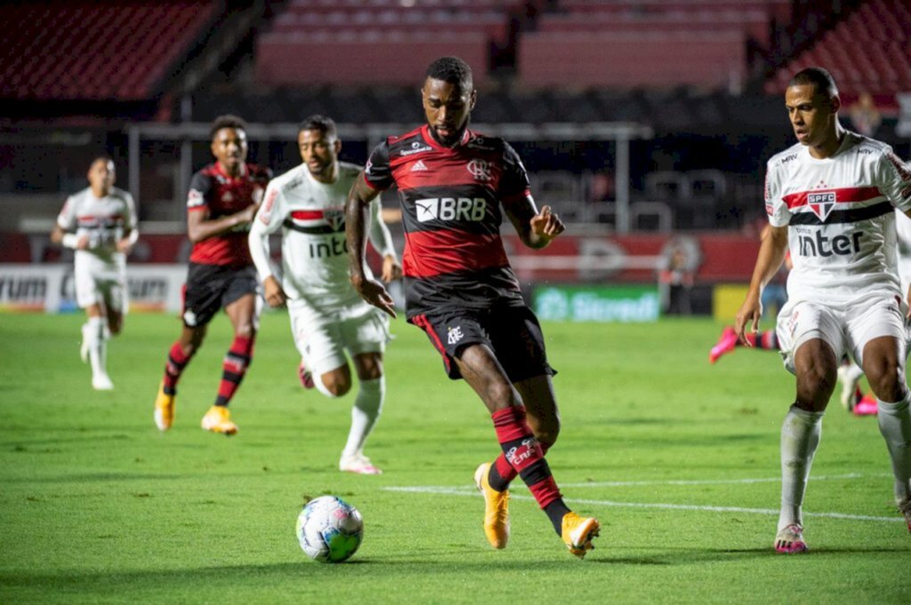 Flamengo é derrotado pelo São Paulo por 3 a 0