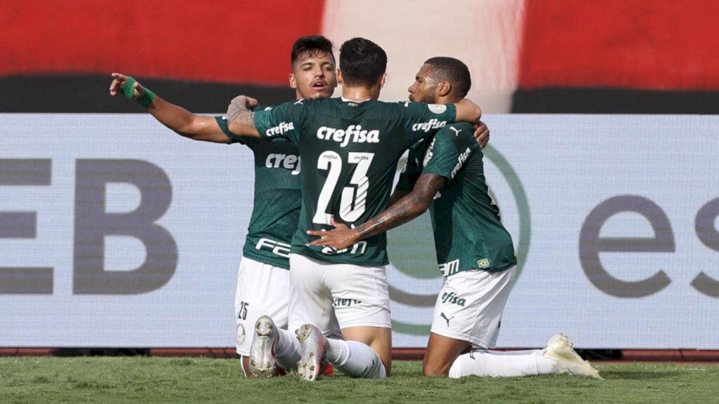 Palmeiras supera Atlético-GO fora de casa por 3 a 0