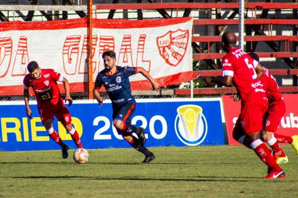 Foto: Bruno Golembiewski / CNMD - São Luiz e Marcílio Dias ficam na igualdade pela Série D