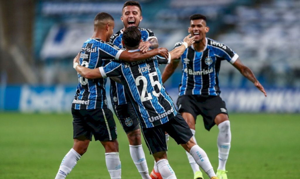 Brasileiro: Grêmio supera Botafogo em Porto Alegre