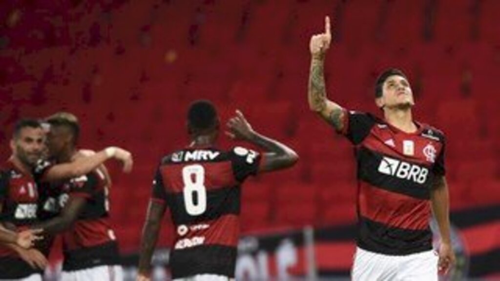 Flamengo vence o Sport e pula para a vice-liderança