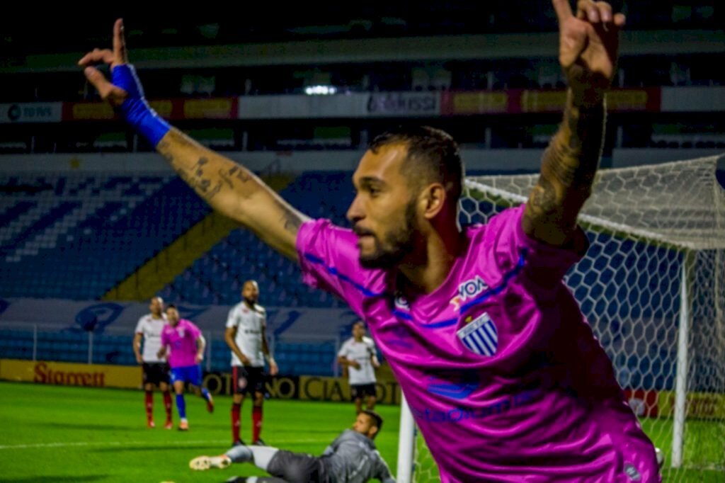 Avaí vence o Brasil de Pelotas pela 14ª rodada da Série B