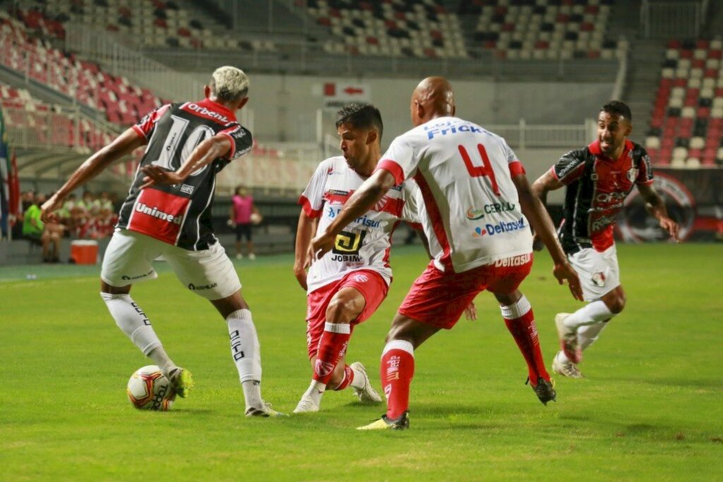 Foto: Vitor Forcellini/JEC - Joinville conquista primeira vitória na Série D