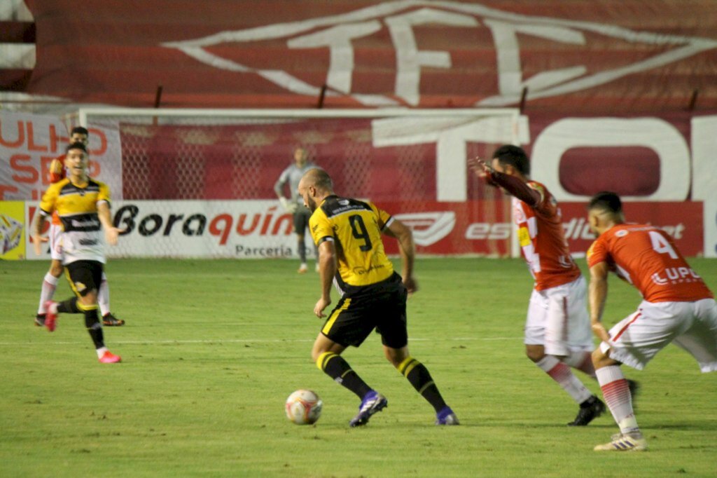 Tombense derrota Criciúma e chega à segunda vitória seguida na Série C