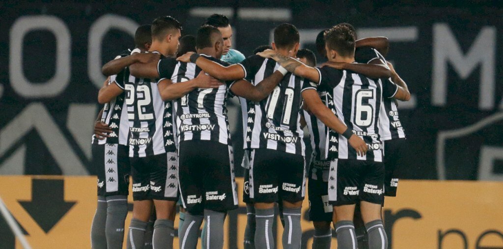 Botafogo empata com Santos